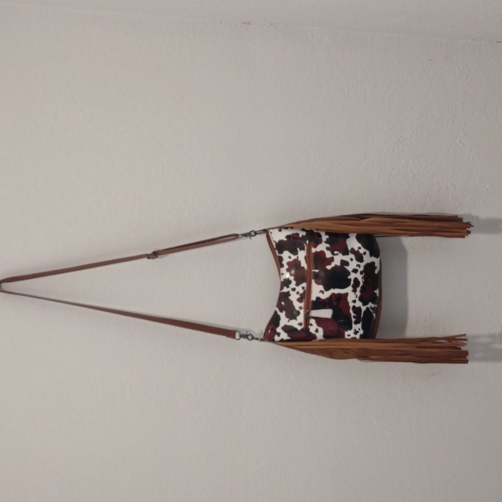 NWT Texas Cow print Purse with Fringe size Medium - Picture 2 of 4